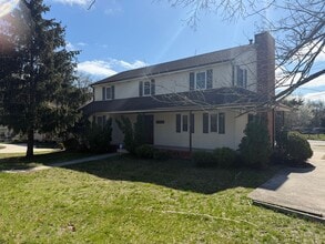 Building Photo - Charming 4-Bedroom, 1.5 Baths Home in Prime Absecon Location