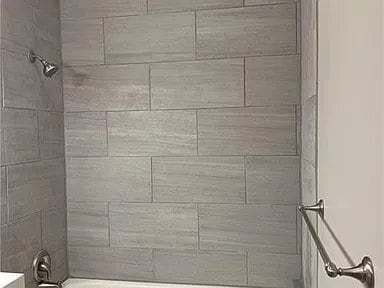 Building Photo - 1405 Columbia Ave