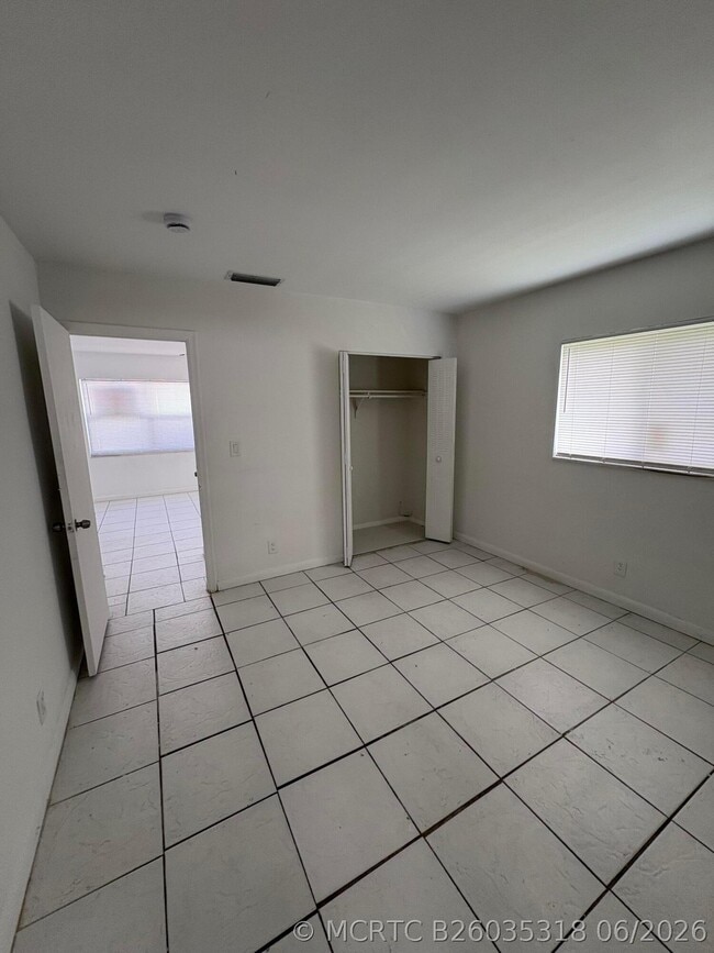 Building Photo - 4031 NW 30th Terrace