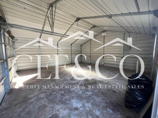 Building Photo - Beautifully maintained 4-bedroom, 3-bath home now available in Duncan!