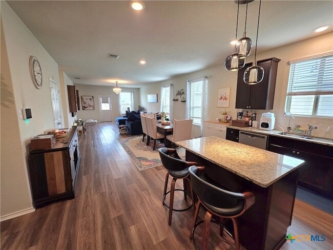 Building Photo - 350 Bedford Falls Ln