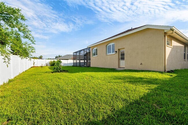 Building Photo - 20111 Tamiami Ave