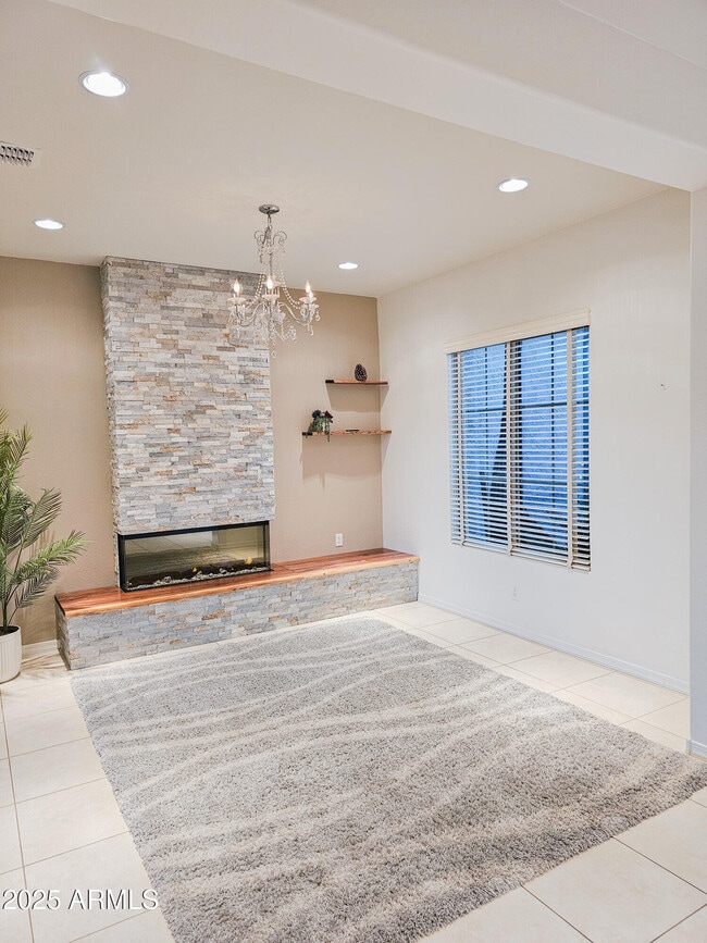 Building Photo - 5947 E Sienna Bouquet Pl