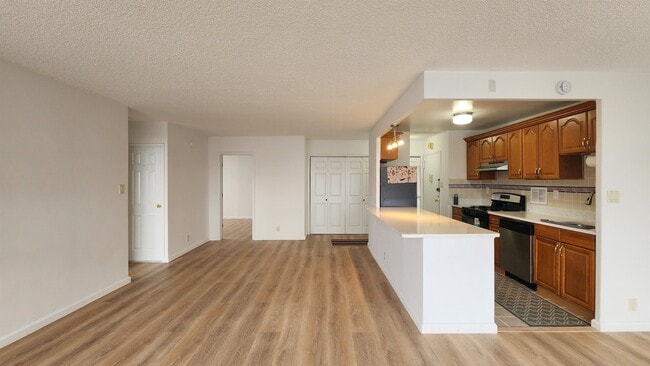 Building Photo - 280 Marin Blvd