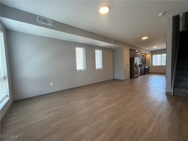 Building Photo - 2061 W 20th St