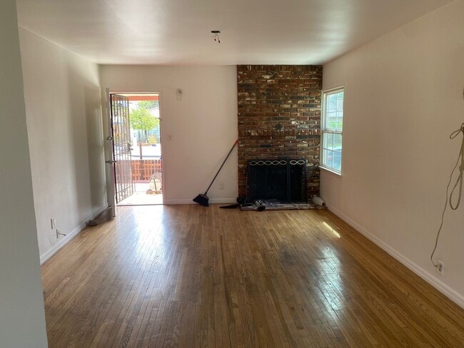 Building Photo - 6109 Riverton Ave