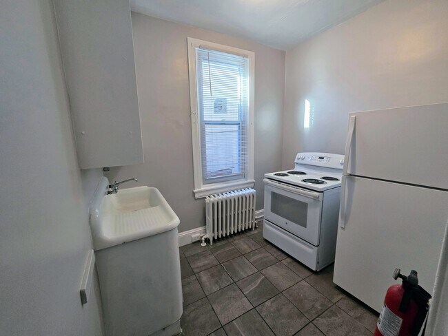 Building Photo - 3246 N 13th St