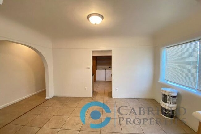 Building Photo - 3087 J St