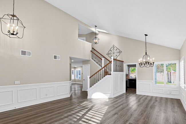 Building Photo - Exceptional Escondido Living — 4 Bed | 3 B...