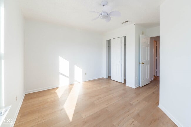 Building Photo - 2887 Ludwig Dr