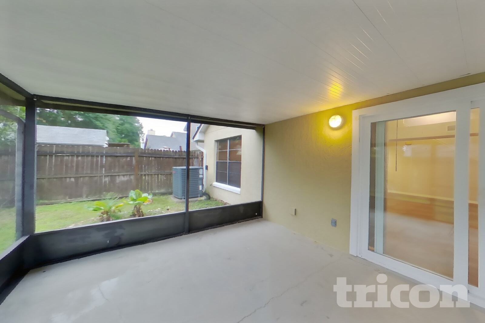 Building Photo - 419 E Springtree Way