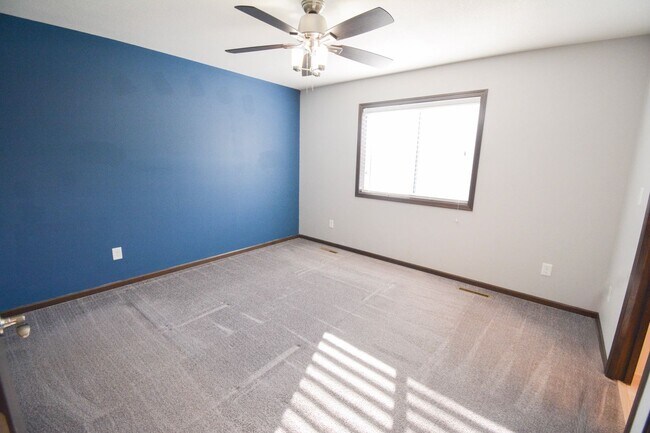 Building Photo - Remodeled 4-Bedroom Home for Rent with Garage & Deck