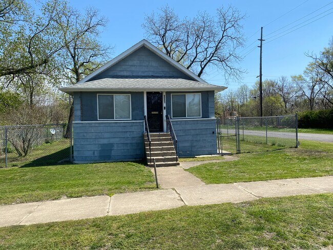 Building Photo - 3395 Pennsylvania St