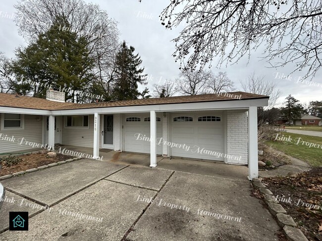 Building Photo - 9316 Southworth Ave