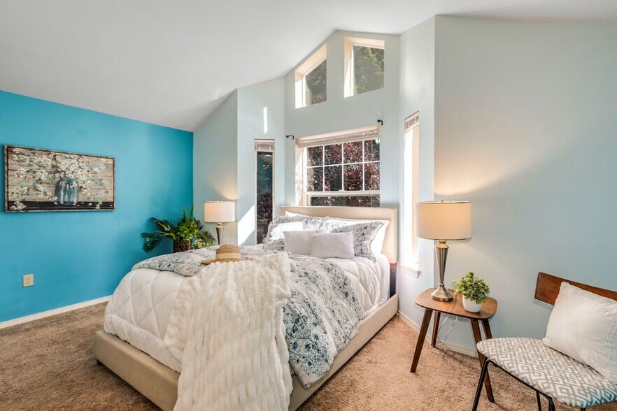 Building Photo - 2001 120th Pl SE