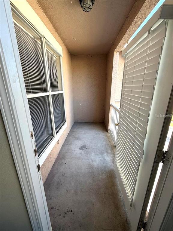 Building Photo - 10446 Villa View Cir