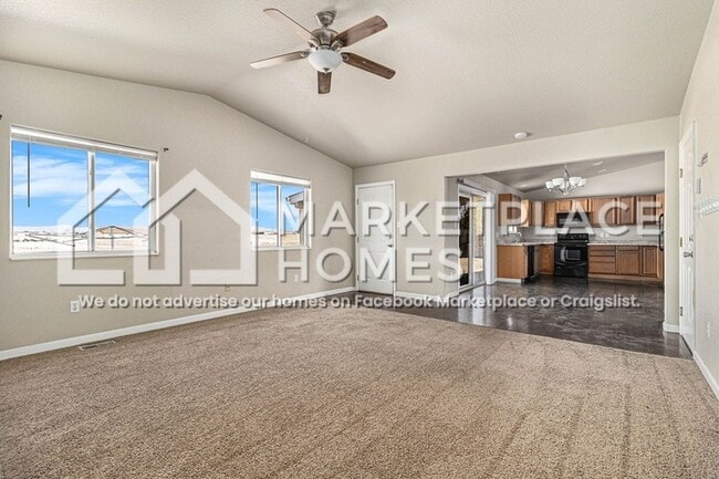 Building Photo - 147 S Golfwood Dr W