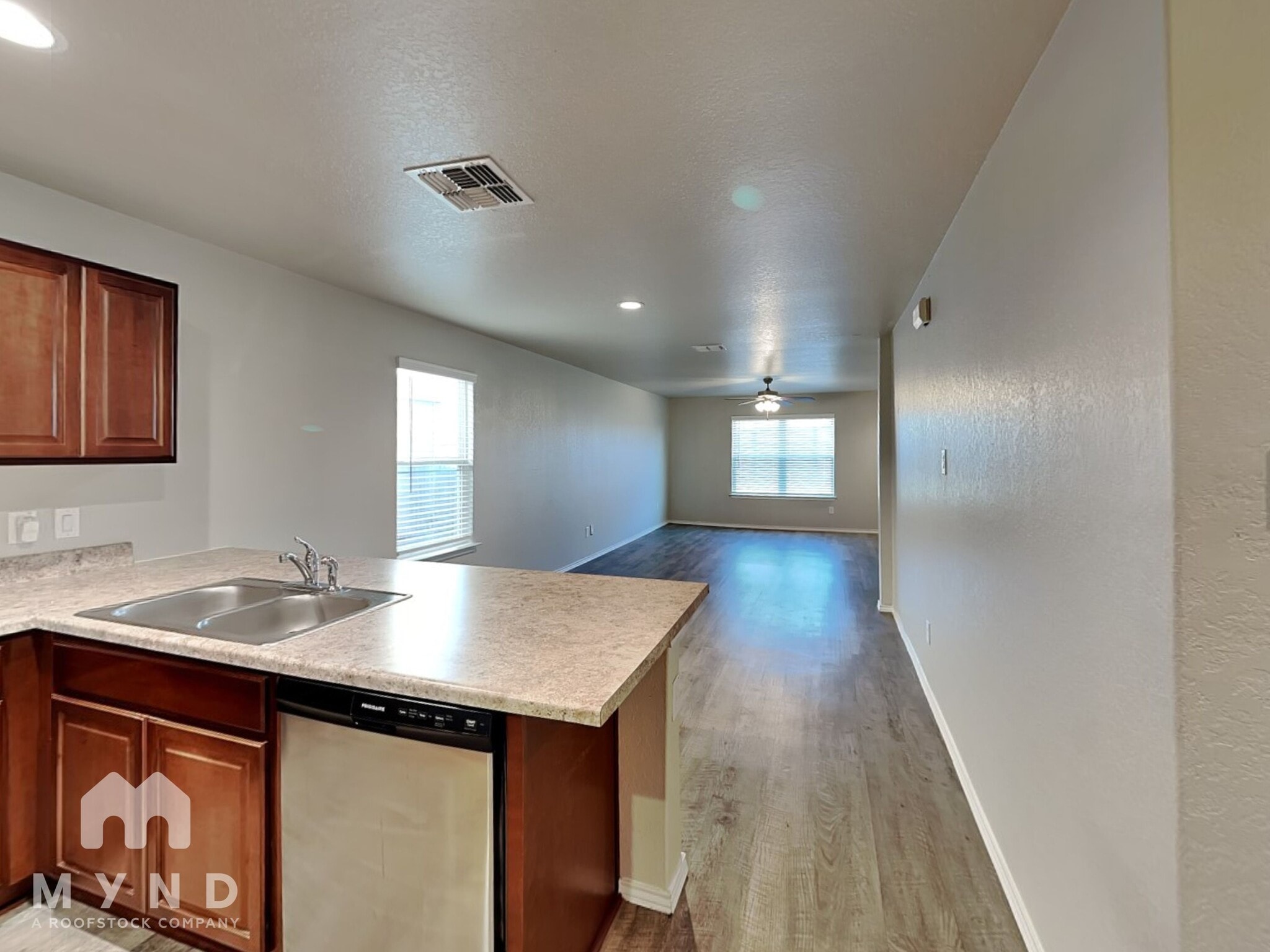 Building Photo - 7415 Twin Pine Ct