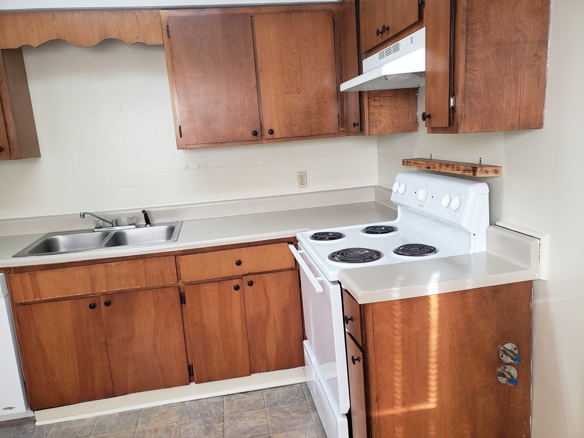 Building Photo - 46 5th Ave