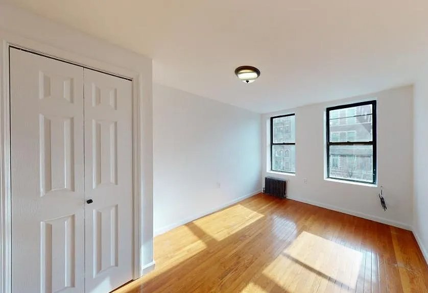 Building Photo - 149 1st Ave