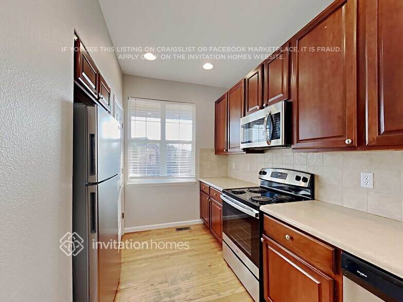 Building Photo - 8249 Kettle Drum St