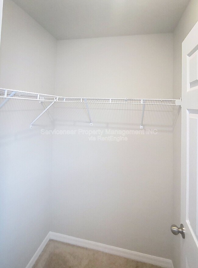 Building Photo - 12937 Camarillo Pl