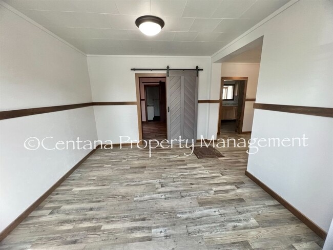 Building Photo - Cozy Remodeled ONE Bedroom Suite nestled in Anaconda!