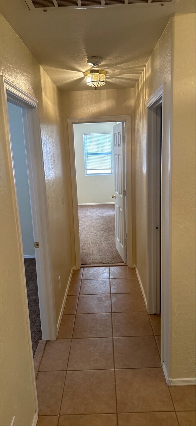 Building Photo - 2300 E 37th Ave