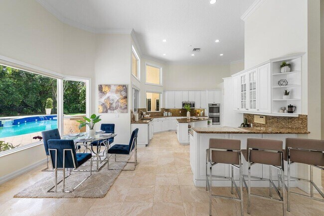 Building Photo - 16164 Bridlewood Cir