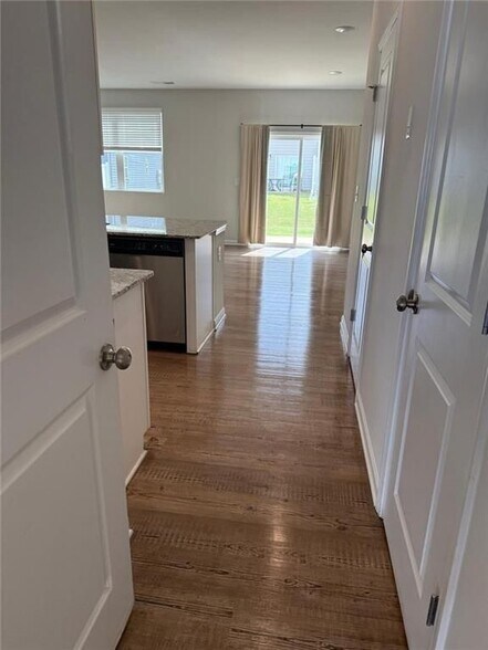 Building Photo - 5223 Canberra Dr