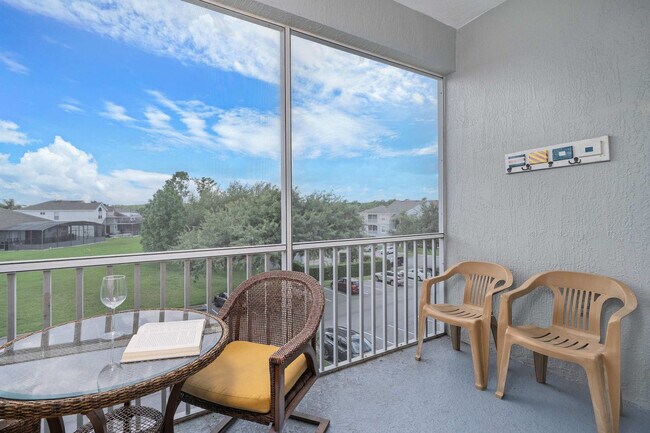 Building Photo - 8105 Coconut Pl