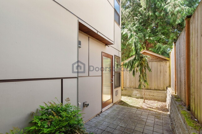Building Photo - 2040 NW 62nd St
