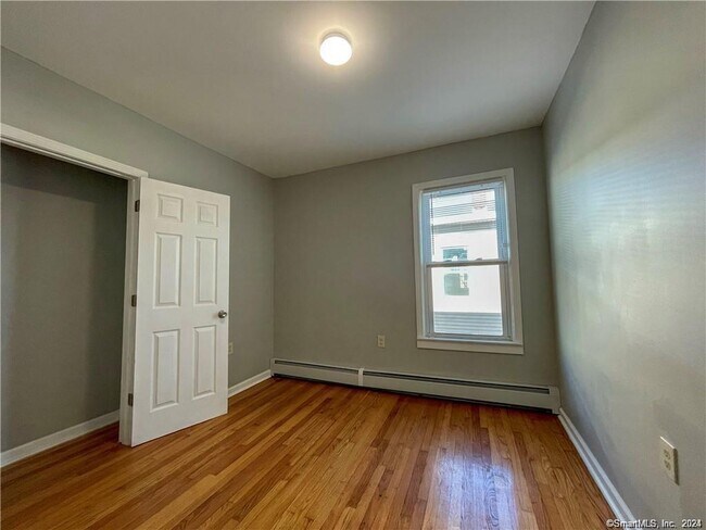 Building Photo - 135 Franklin Ave