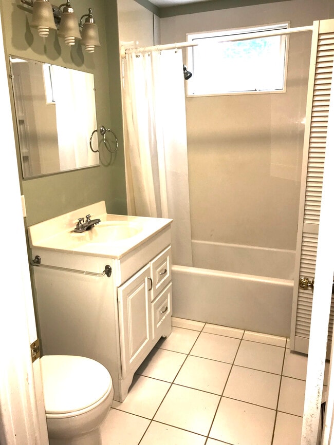 Bathroom - 34175 N Hainesville Rd