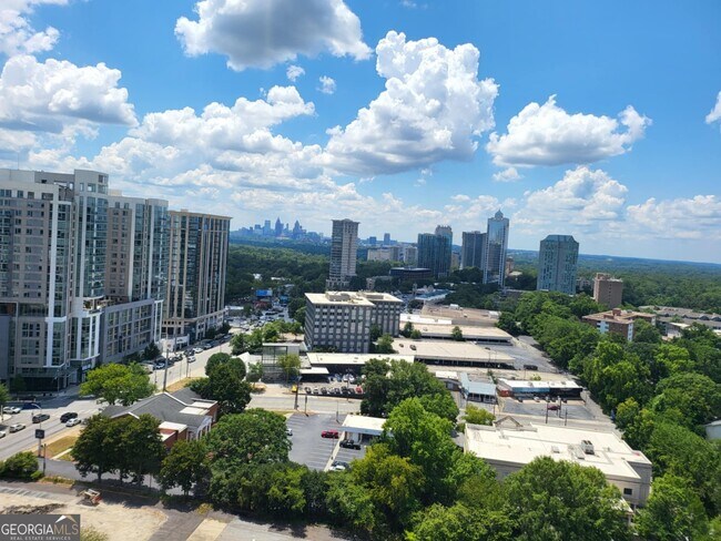 Building Photo - 3040 Peachtree Rd NW