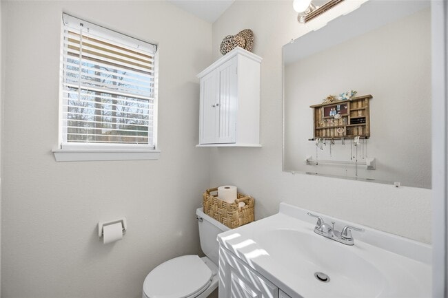 Building Photo - 10505 Champion Village Dr