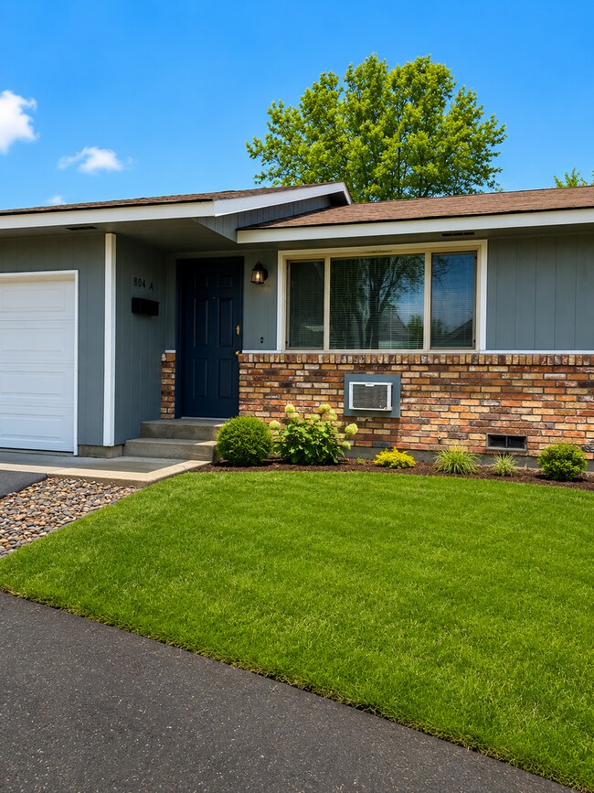 Building Photo - 804Frem