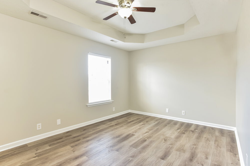 Building Photo - 1043 Tom Hailey Blvd