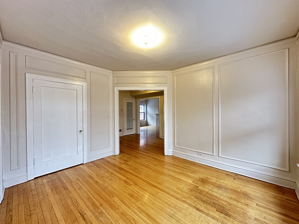 Building Photo - 1307 Oak Ave