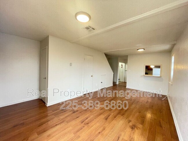 Building Photo - 750 Hospital Rd