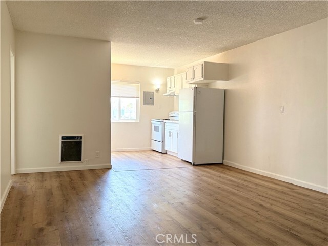Building Photo - 620 Illinois Ct