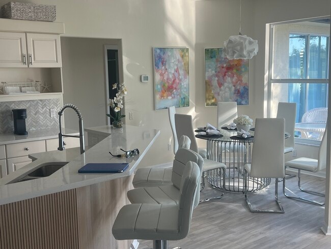 Building Photo - 2024 Calusa Lakes Blvd