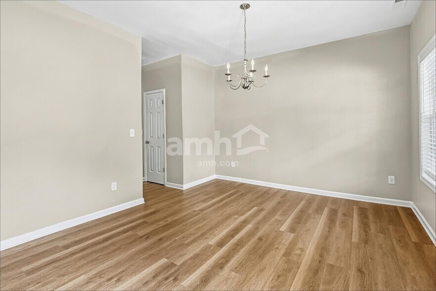 Building Photo - 218 Spinel Ln