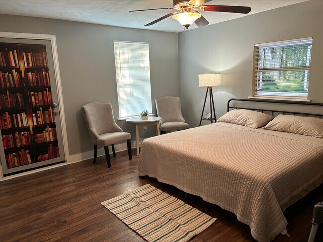 Building Photo - 3501 Maury St