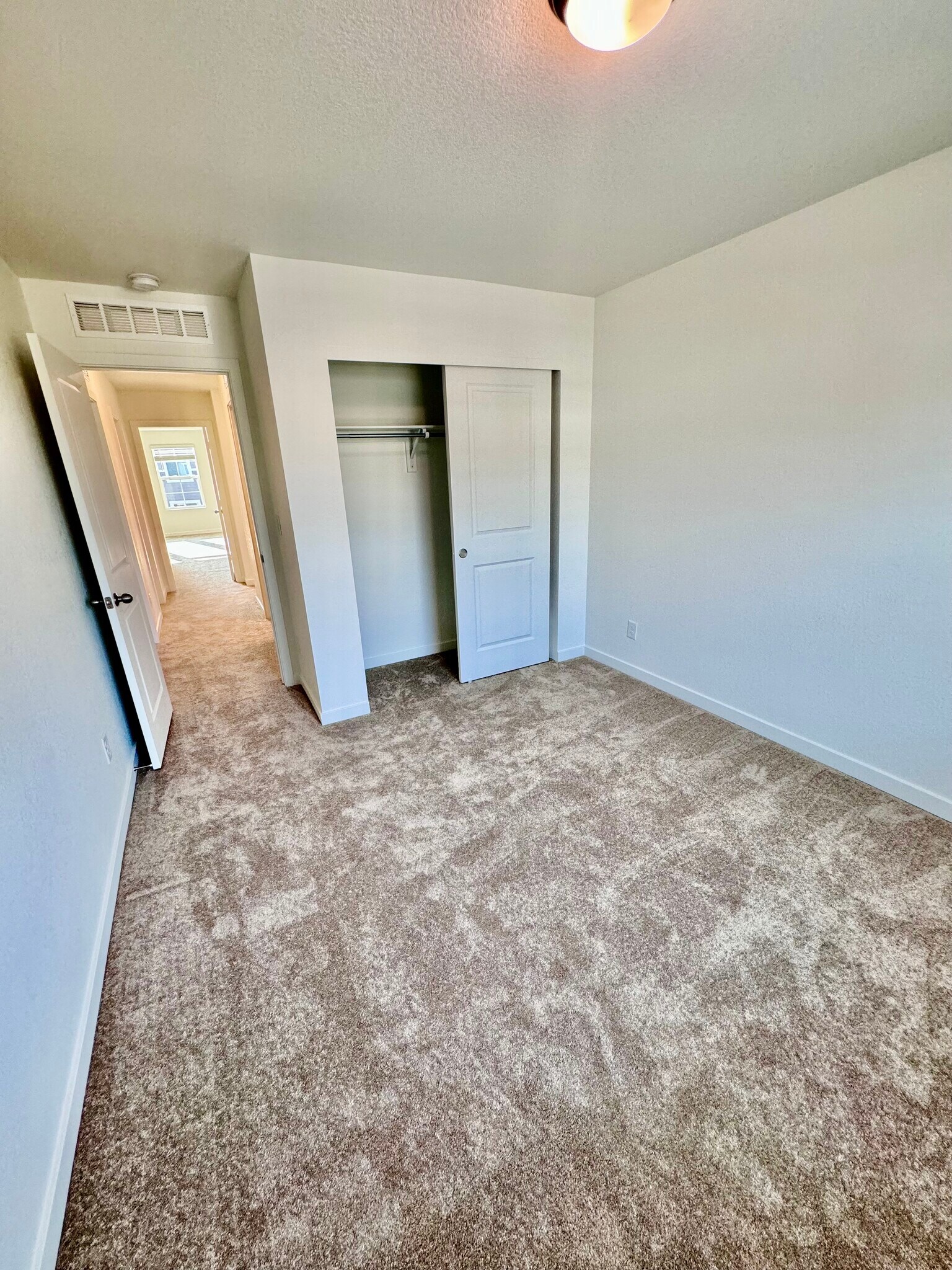 Building Photo - 8969 Spikerush Ct
