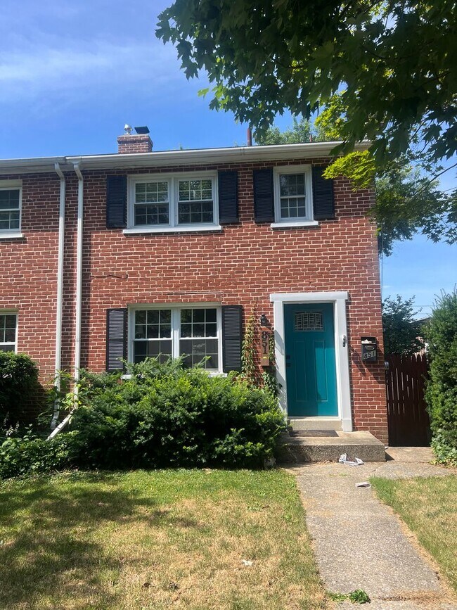 Building Photo - Coming Soon! Beautiful 3bd 1ba Lancaster semi-detached Home