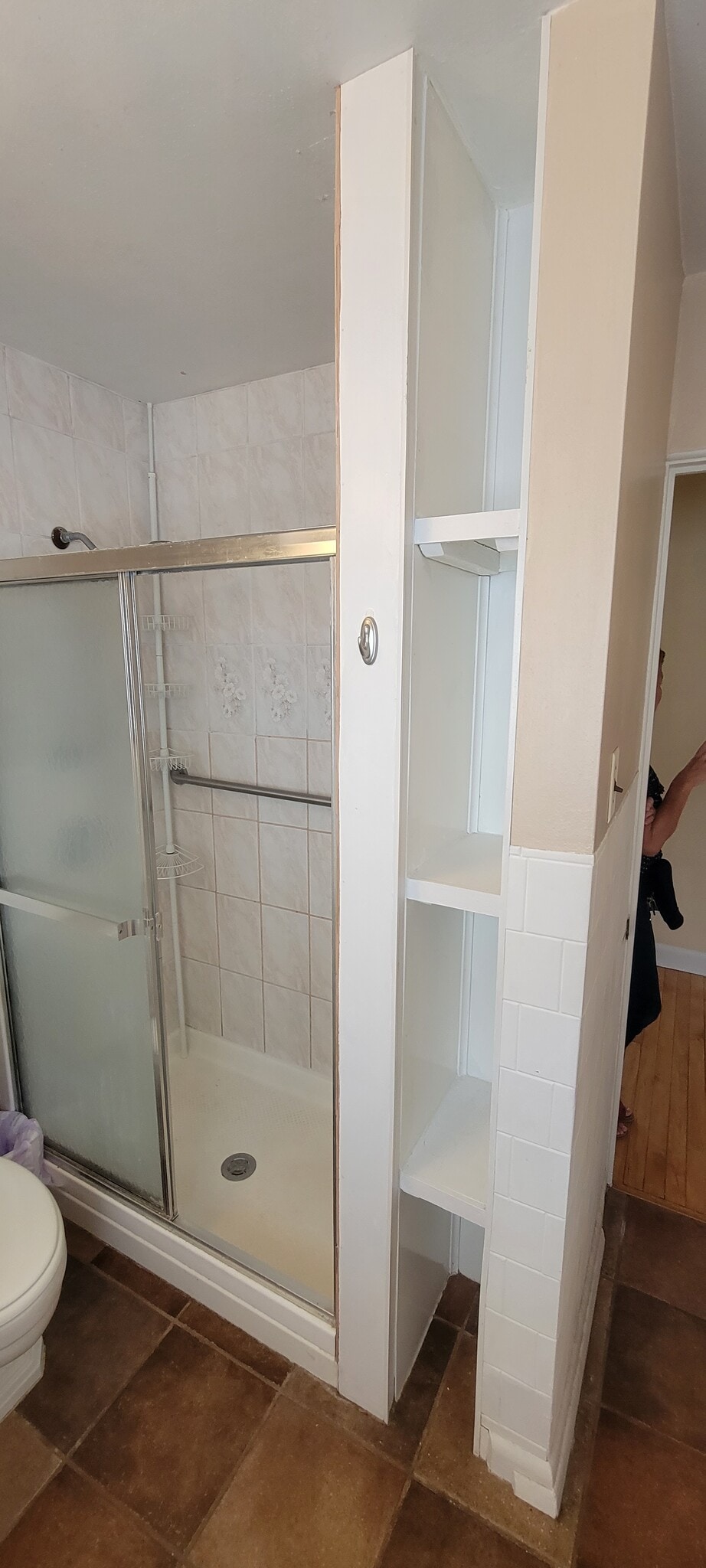 Upstairs bathroom and shower with towel nook. - 814 Atchison Ave