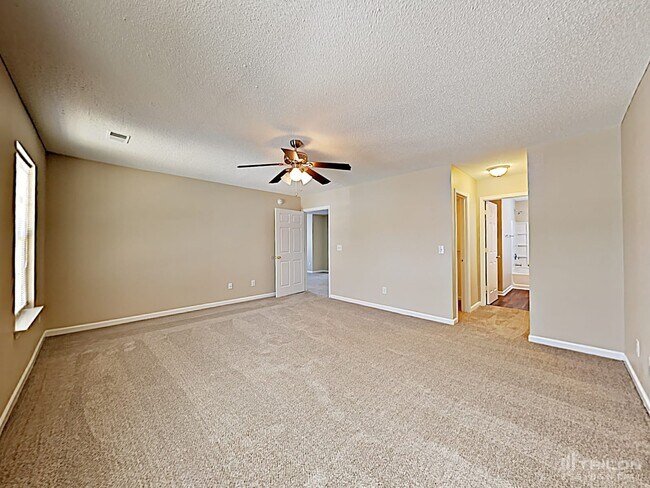 Building Photo - 225 Meyer Ln