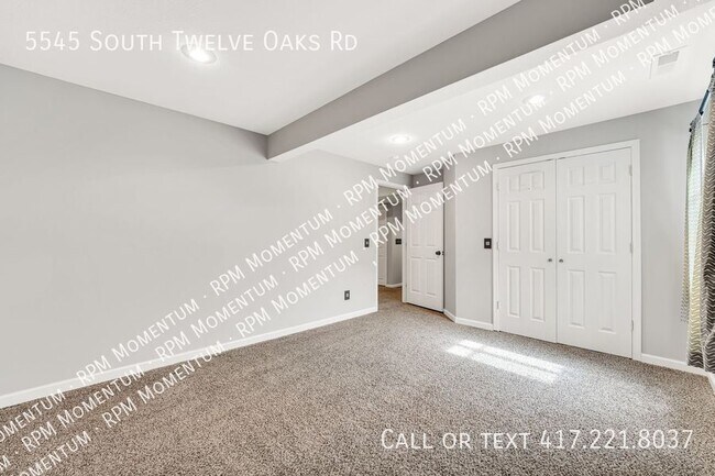 Building Photo - 5545 S Twelve Oaks Rd