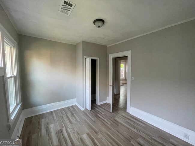 Building Photo - 1493 Oakland Ave